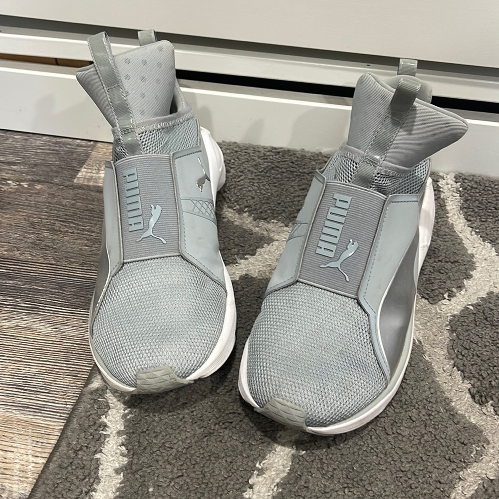 Grey puma sneakers woman 7.5